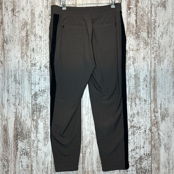 Athleta BROOKLYN PLAID ANKLE PANT Size 10 - Picture 2 of 9